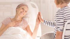 Bağışıklık sistemi ile kanser hücrelerini yok ediyor