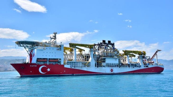Fatih Sondaj Gemisi Trabzon’da