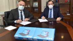 TOBB’dan Trabzon’daki öğrencilere tablet desteği