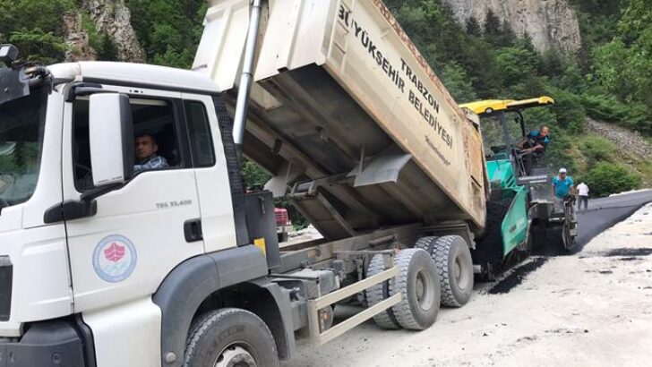 Büyükşehir’den Yol Atağı