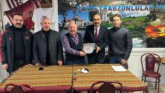 Paris Trabzonlular Derneğinde Hasret Kucaklaşması