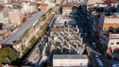 Başkan Zorluoğlu Kadınlar Pazarı İnşaatını İnceledi