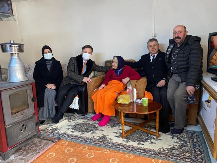 Asırlık Çınarlar Unutulmadı