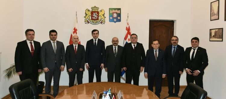 Trabzon heyeti, Acara Özerk Cumhuriyeti Başkanı ile işbirliğini görüştü