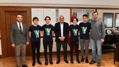 Başarılı Yüzücülerden Başkan Zorluoğlu’na Ziyaret