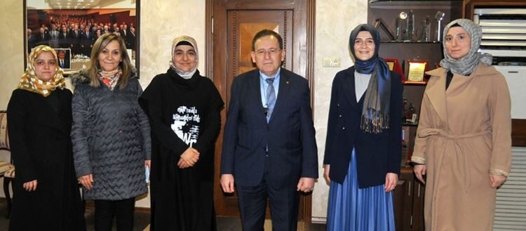 Kadın ve Demokrasi Derneği Trabzon Temsilciliğinden TTSO’ya ziyaret