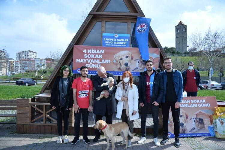 Büyükşehir’den Sahipsiz Canlara Özel Etkinlik