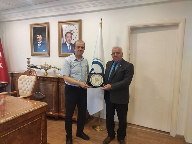 Şehit Aileleri Sosyal Yardımlaşma ve Dayanışma Derneği’nden Rektör Prof. Dr. Hamdullah ÇUVALCI’ya Ziyaret