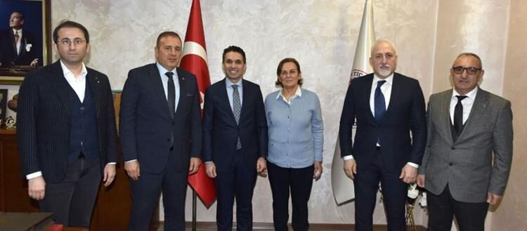 KKTC ile başlayan uçak seferlerinin ilişkileri canlandıracağına eminiz