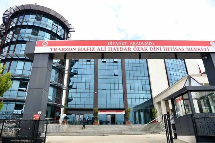 Başkan Zorluoğlu Geleceğin İmam Hatipleriyle Buluştu