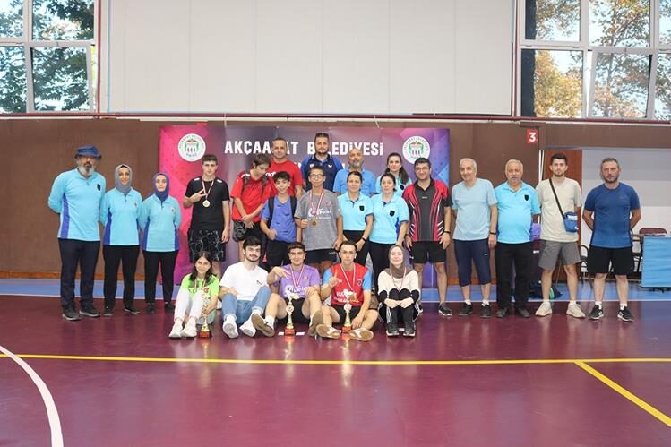 Akçaabat’ta Masa Tenisi Turnuvası Düzenlendi