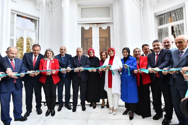 Cumhuriyet Kutlamalarında Trabzon Farkını Ortaya Koydu