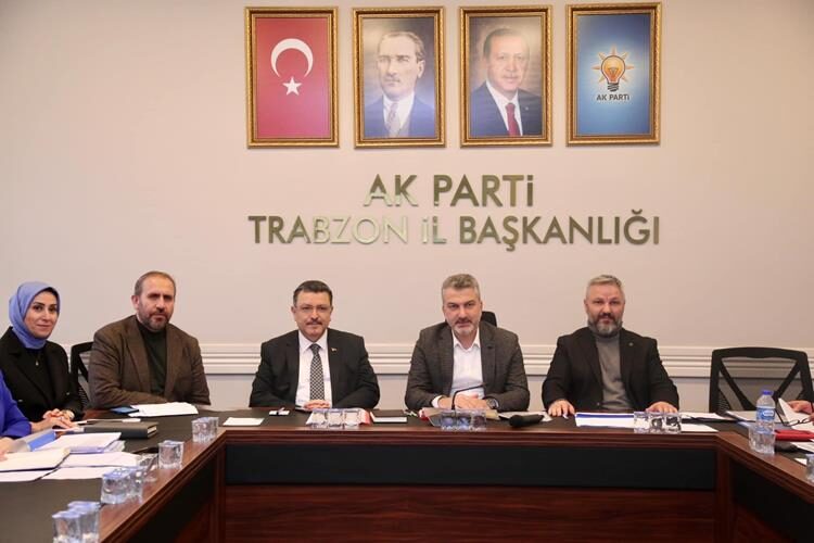 Ak Parti Açık Ara Birinci Parti Olarak Çıkacak