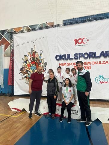 Büyükşehir Madalyaları Topladı