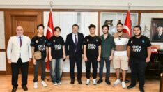 Başkan Genç Şampiyon Takımı Ağırladı
