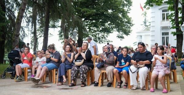 Atatürk’ün Sevdiği Şarkılar Köşk’te Yankılanıyor