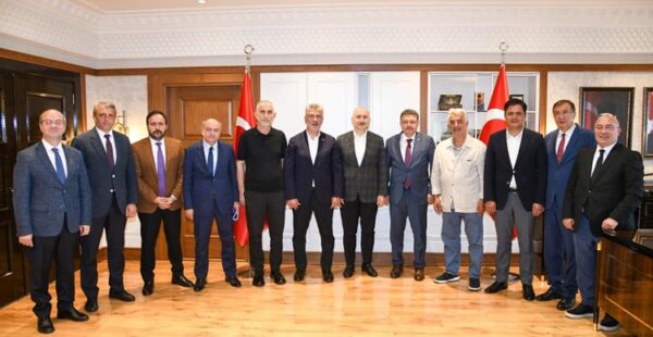 Başkan genç büyük ölçekli projeleri şehrimize kazandıracağız