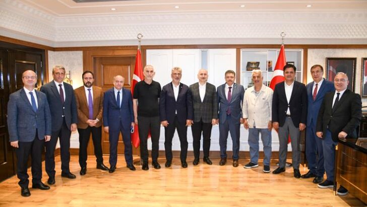 Başkan genç büyük ölçekli projeleri şehrimize kazandıracağız