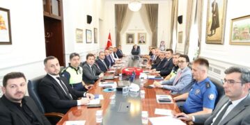 TRABZON’UN TRAFİĞİ MASAYA YATIRILDI